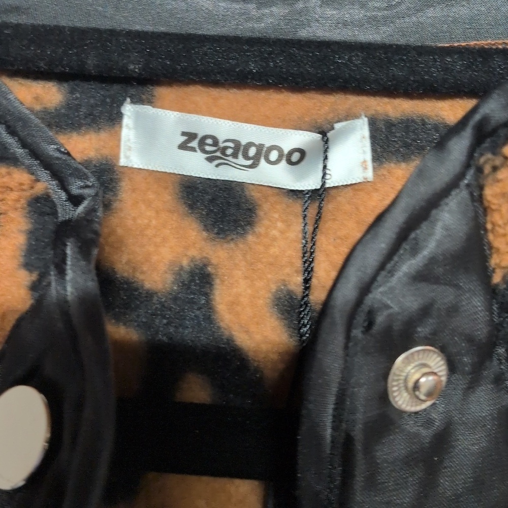 Women's Cozy Teddy Sherpa Jacket Leopard Print, Size Small, NWT, Cozycore - Picture 3 of 6